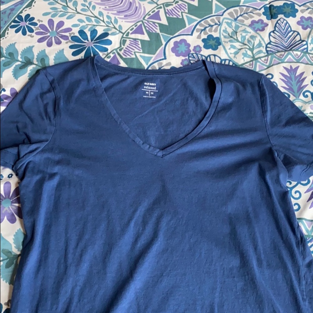 Old navy t shirt
